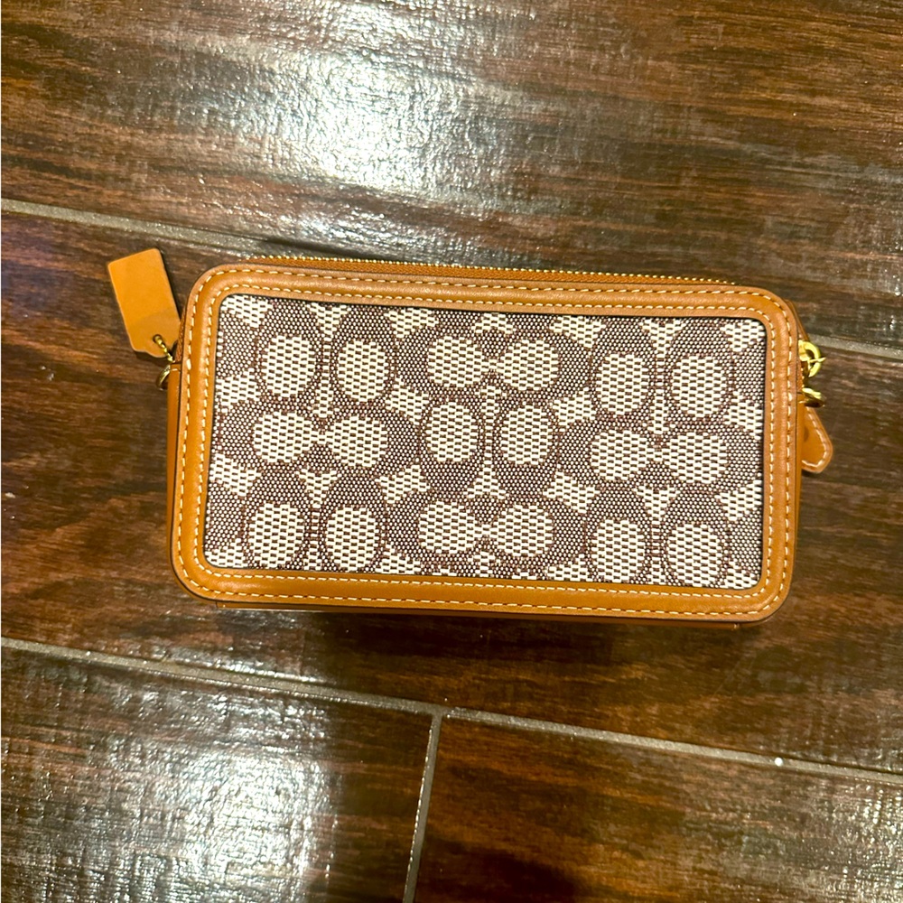 Coach Kira crossbody - Picture 2 of 2
